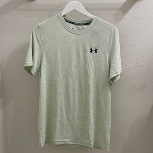 NWT Mens Underarmour Gym T-Shirt Sz. Med